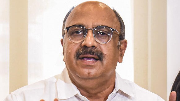 Actor Siddique questioned by SIT over rape allegations