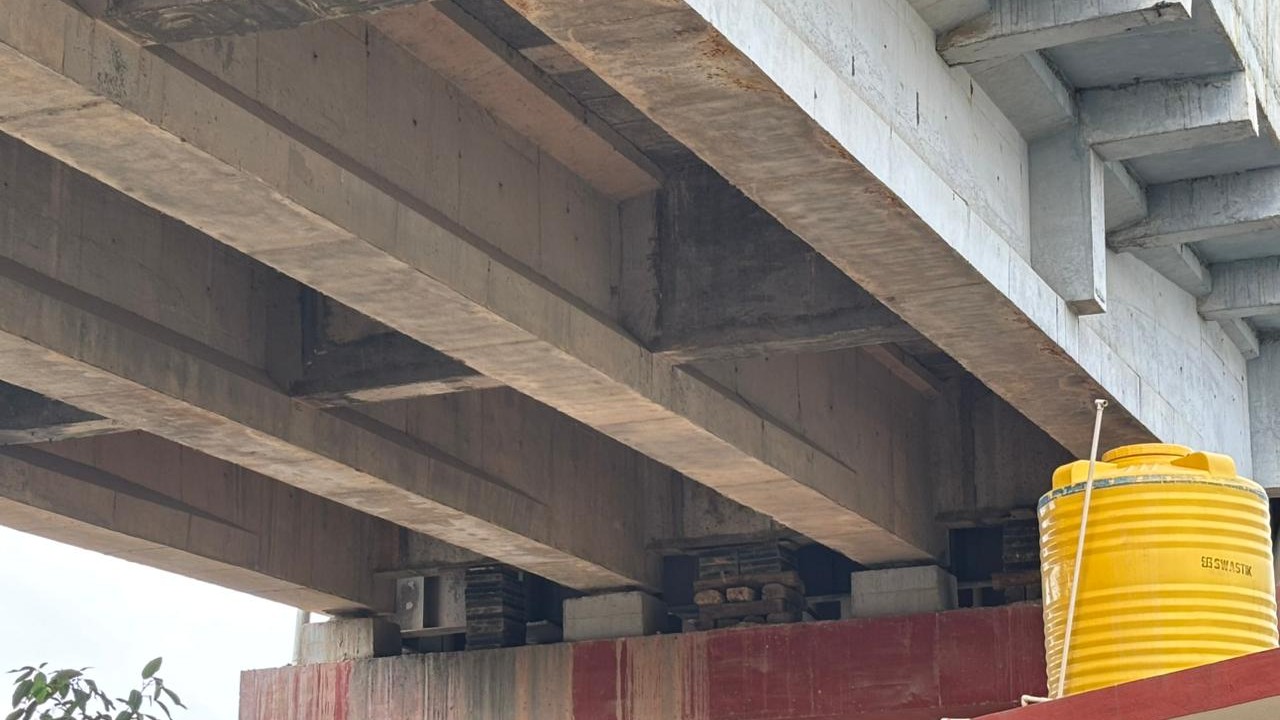 SOS: Bengaluru's Hoodi flyover in peril as four bearings fail; inspection today
