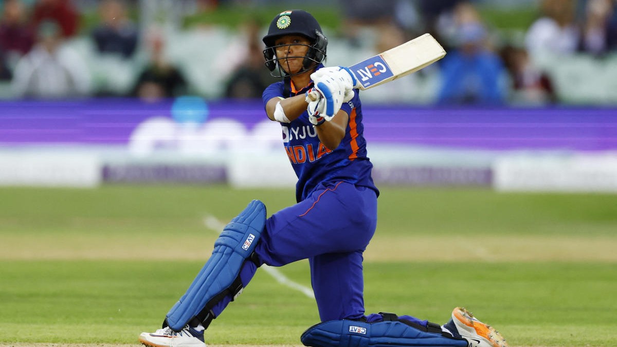 Women's T20 WC: India choose to bat against Sri Lanka