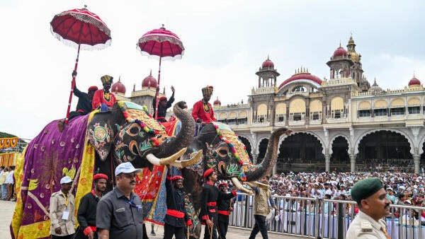 Provide, security, facilities during Jamboo Savari: Ex-Mayor Sandesh Swamy 