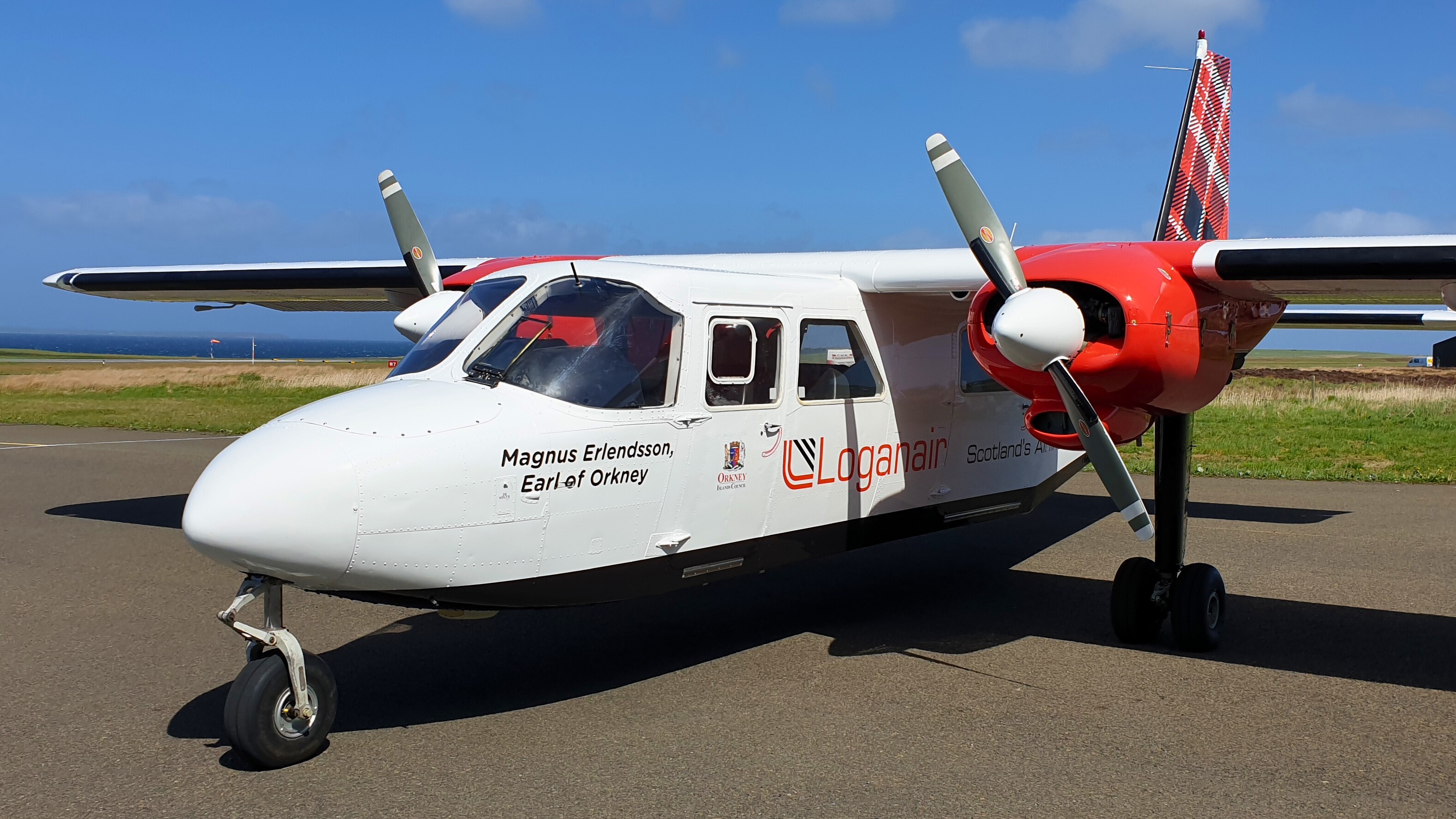 Be there in a minute': World's shortest commercial flight takes seconds to  fly between Scotland islands