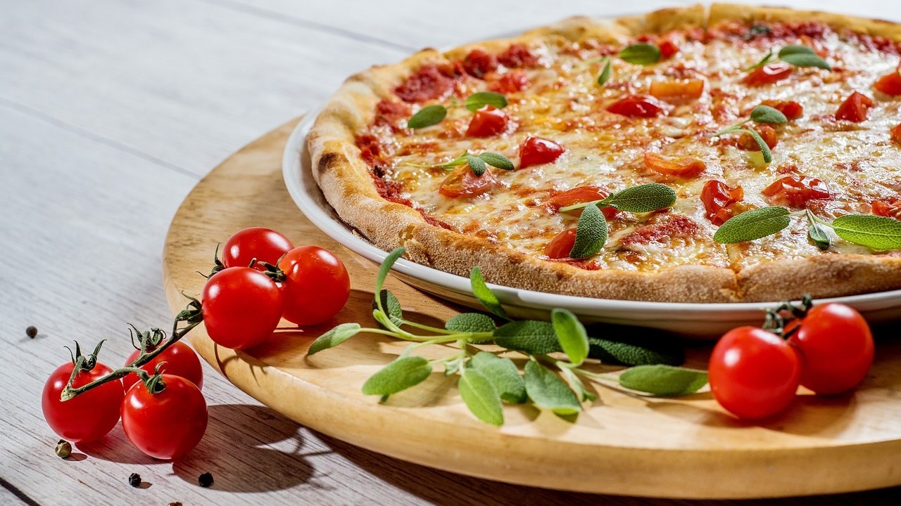 Pizza with a dash of cocaine? Pizzeria's menu item leads to drug bust in Germany