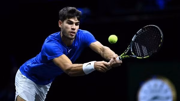 Alcaraz wins Paris Masters opener with dazzling performance