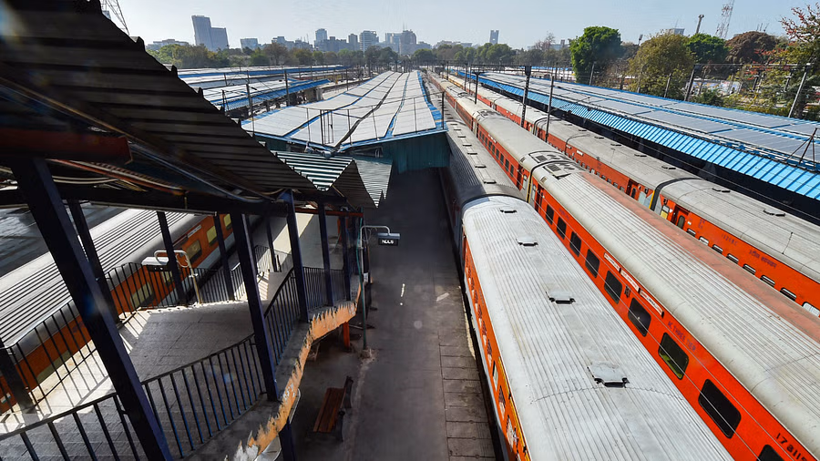 Centre approves two multitracking projects covering Maharashtra, Gujarat worth Rs. 2,781 crore