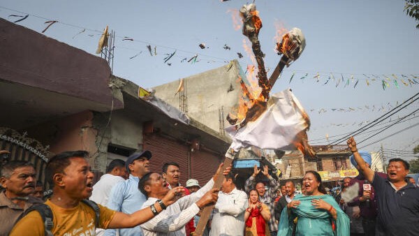 Gorkhas burn effigies of deputy CM in protest against J&K's special status resolution 