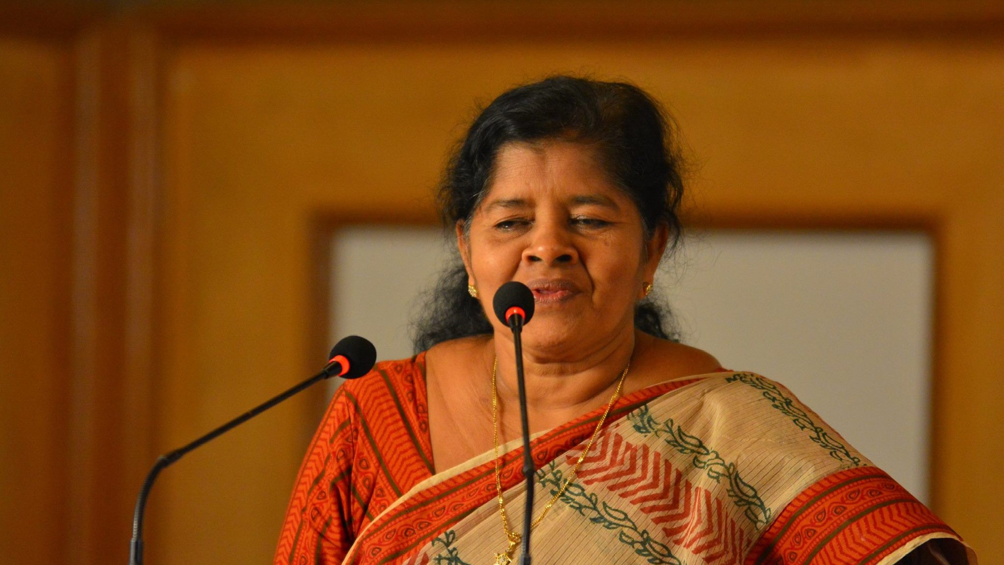 CPI(M) leader Mercykutty Amma slams IAS officer over alleged deep-sea fishing deal controversy