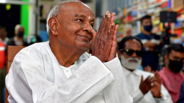 'Bankrupt Karnataka government' will stop 'Gruha Lakshmi' scheme: Deve Gowda