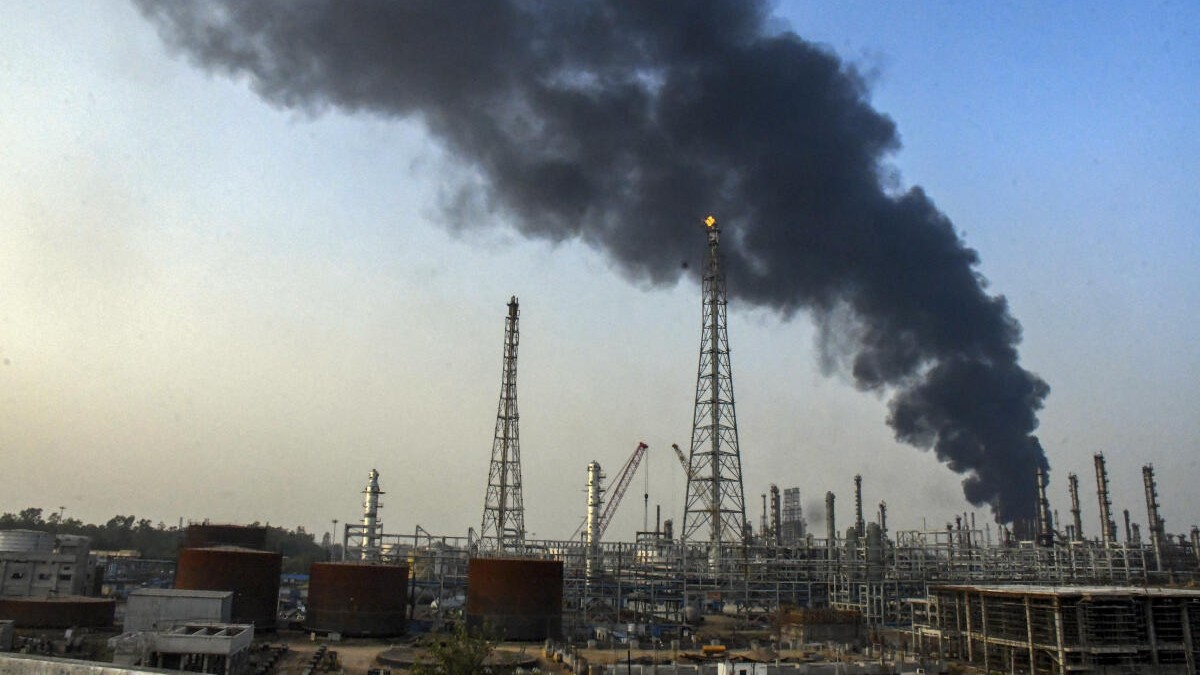 Fire at Vadodara IOCL refinery: Death toll rises to 2