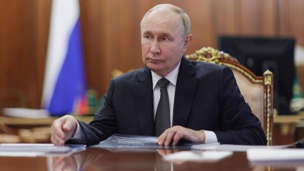 More Russians denounce each other over Ukraine, in echo of Soviet era