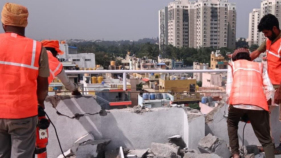 BBMP begins razing 6-storeyed building in Dasarahalli