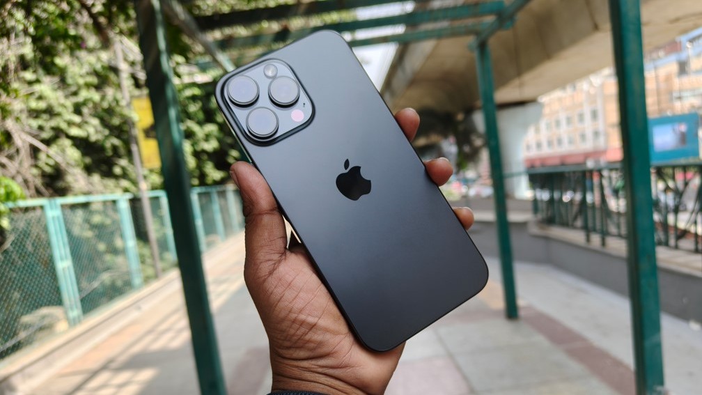 iPhone 17 Air: Apple may bring e-SIM only iPhones to more global markets
