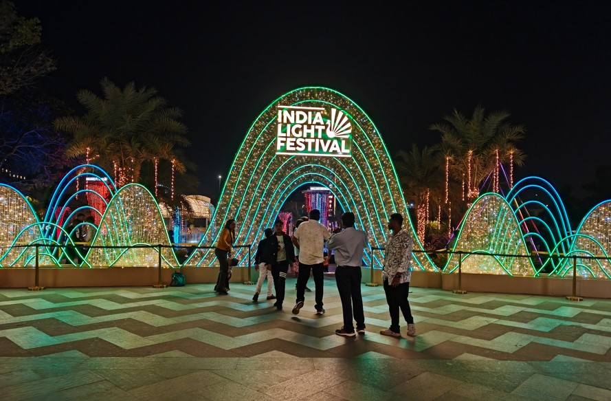 Oppo Find X8's camera sample with night mode on.