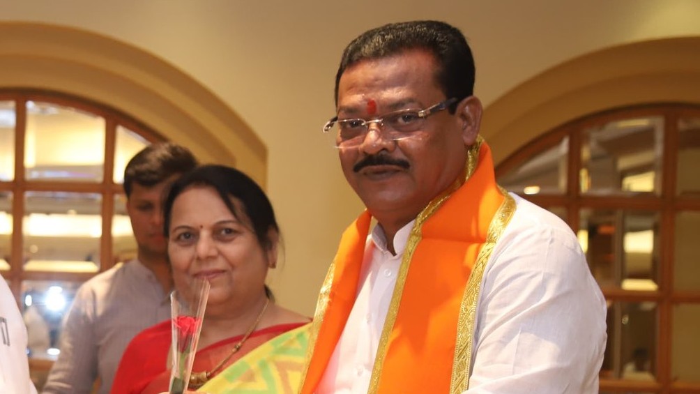Ready to facilitate rapprochement between two Senas, but hearts must meet first: Minister Sanjay Shirsat
