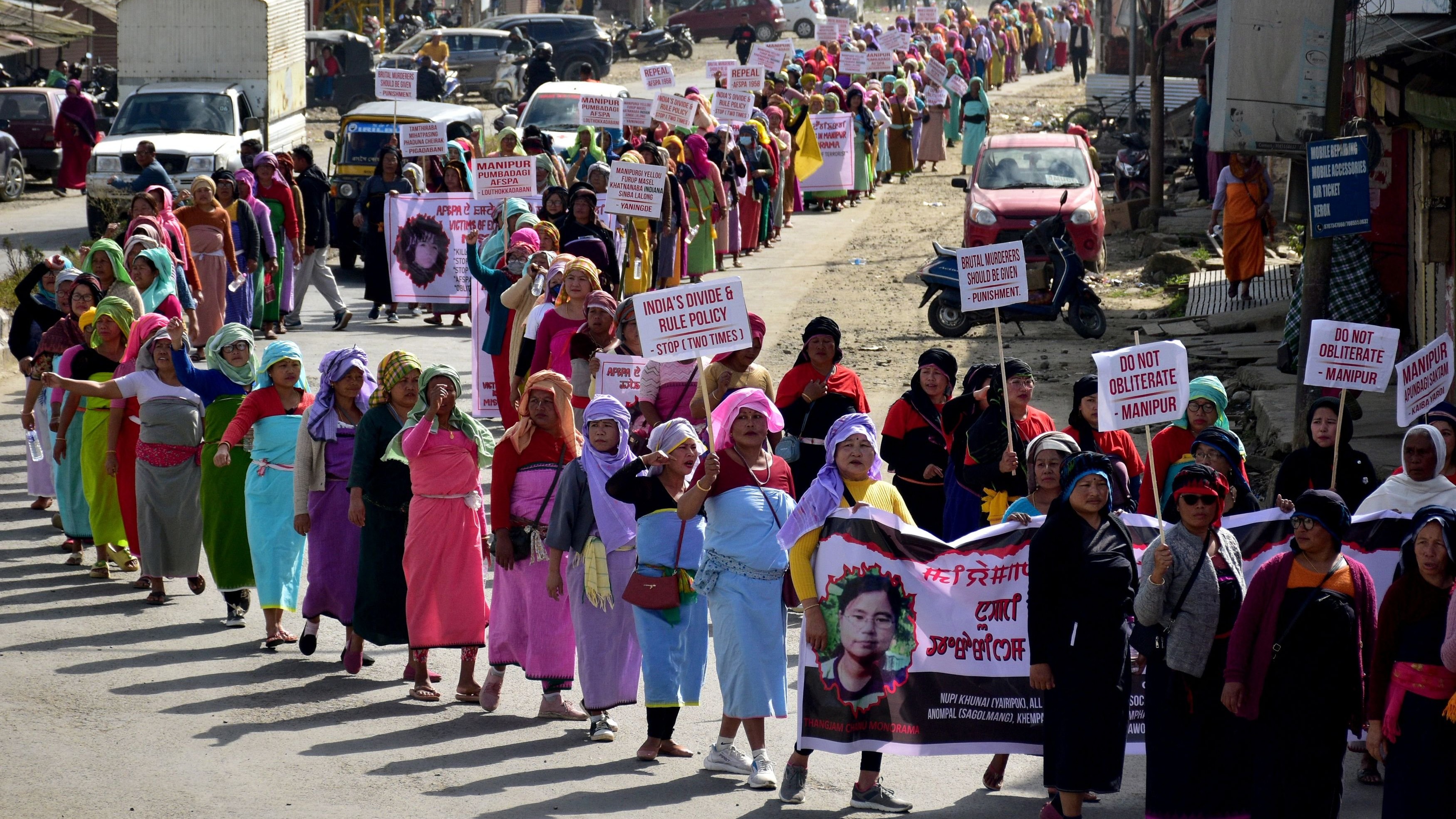 Manipur govt’s bid to resume inter-district bus services evokes mixed response from passengers