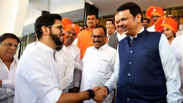 MVA leaders meet Maharashtra CM Fadnavis, seek deputy speaker's post in assembly