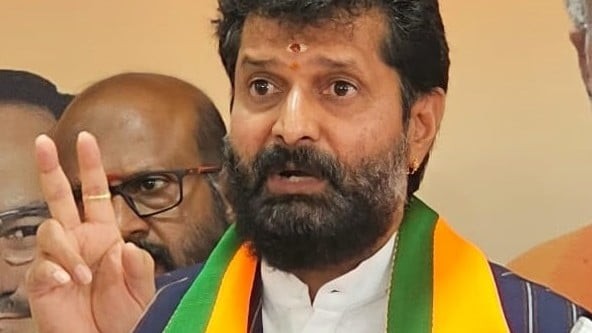 Top BJP leaders huddle, chant unity mantra to fight Congress in Karnataka