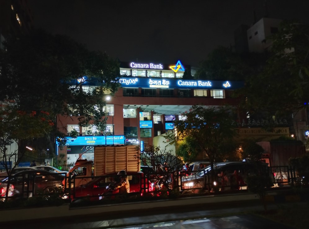 Motorola Moto G35 5G sample with night mode on.