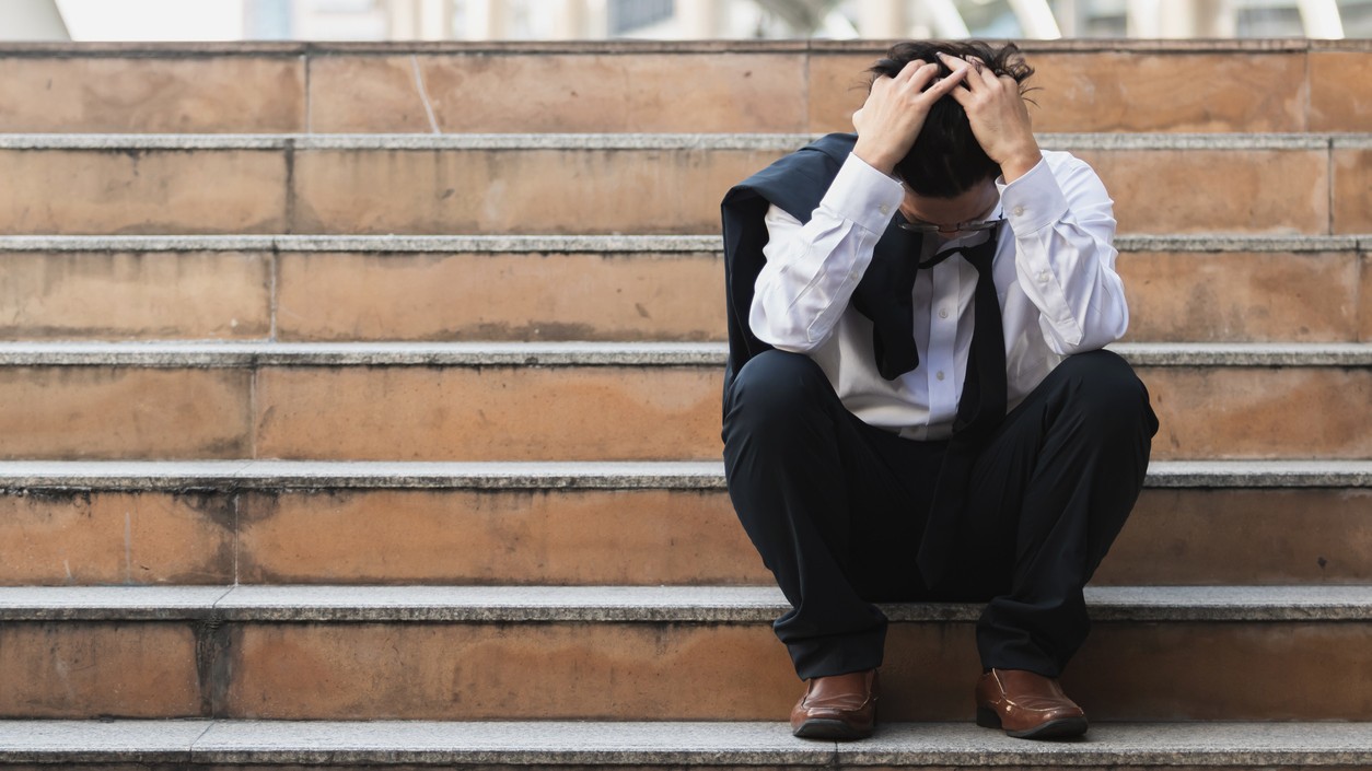 Bankruptcies, suicides rise as Japanese people struggle with mounting debt