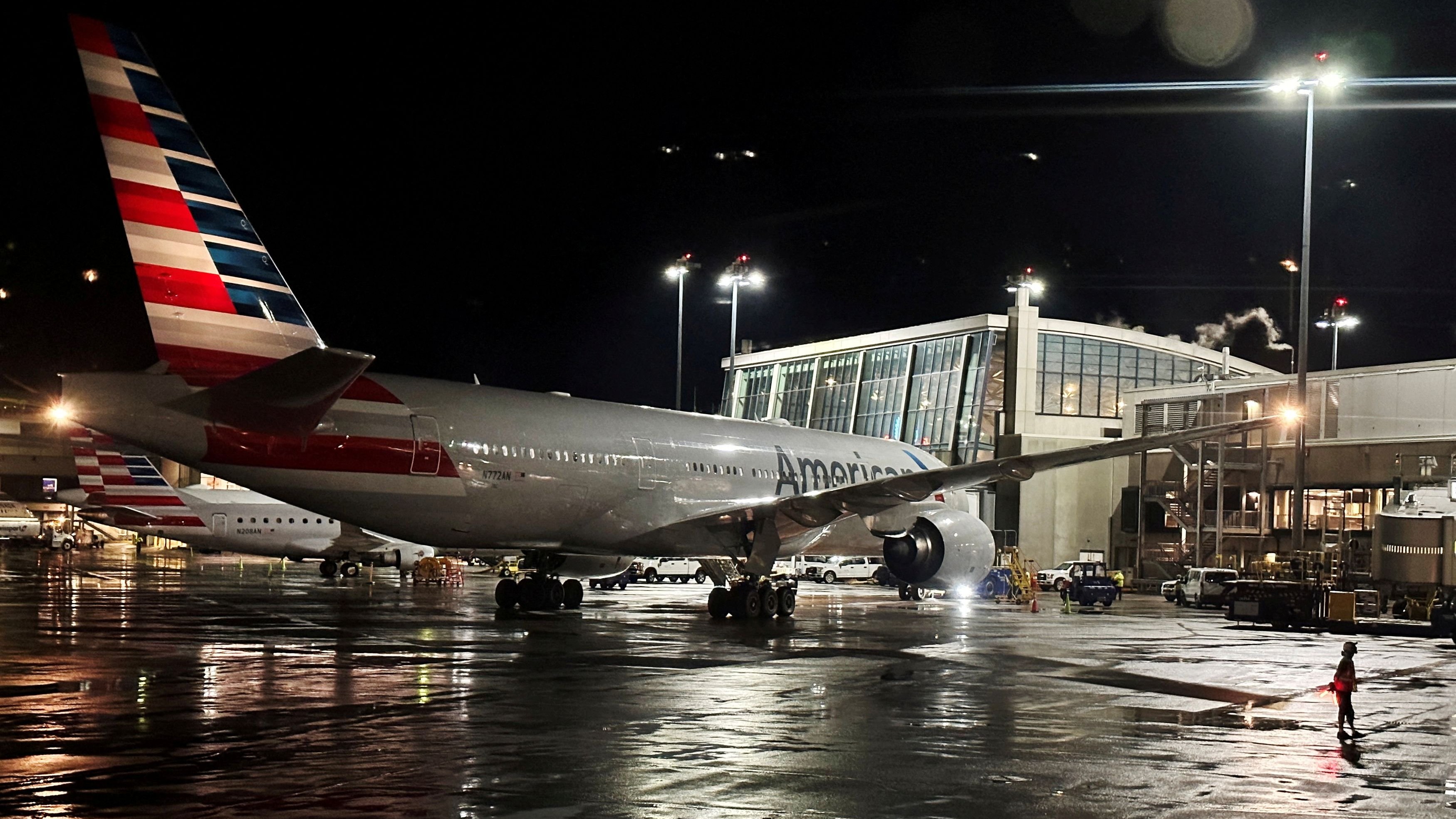 FAA lifts groundstop of American Airlines flights