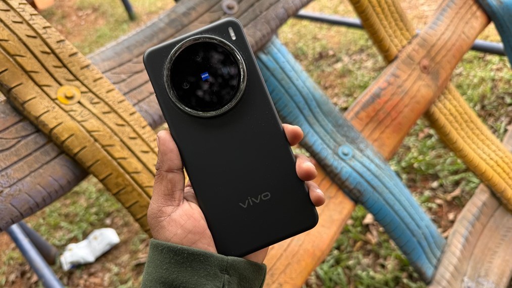 Vivo X200 5G.