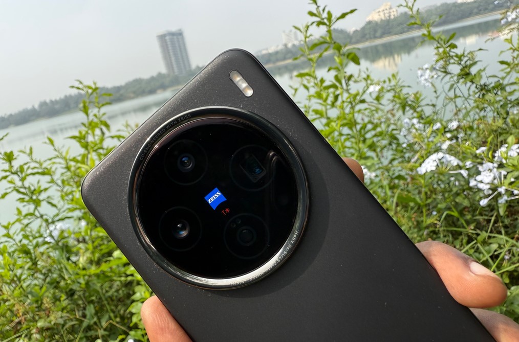 Vivo X200 5G.