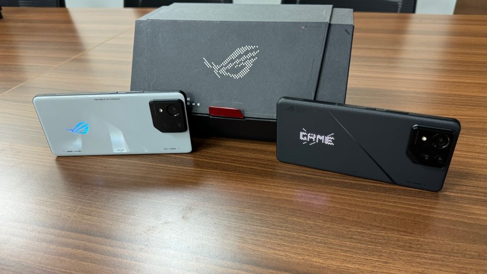 Asus ROG Phone 8  and 8 Pro series.