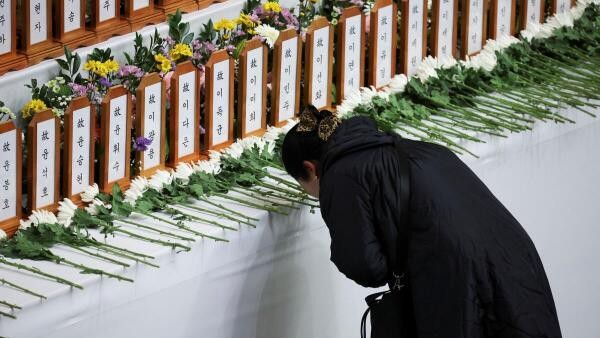 Thai family grieves for daughter in Jeju Air crash