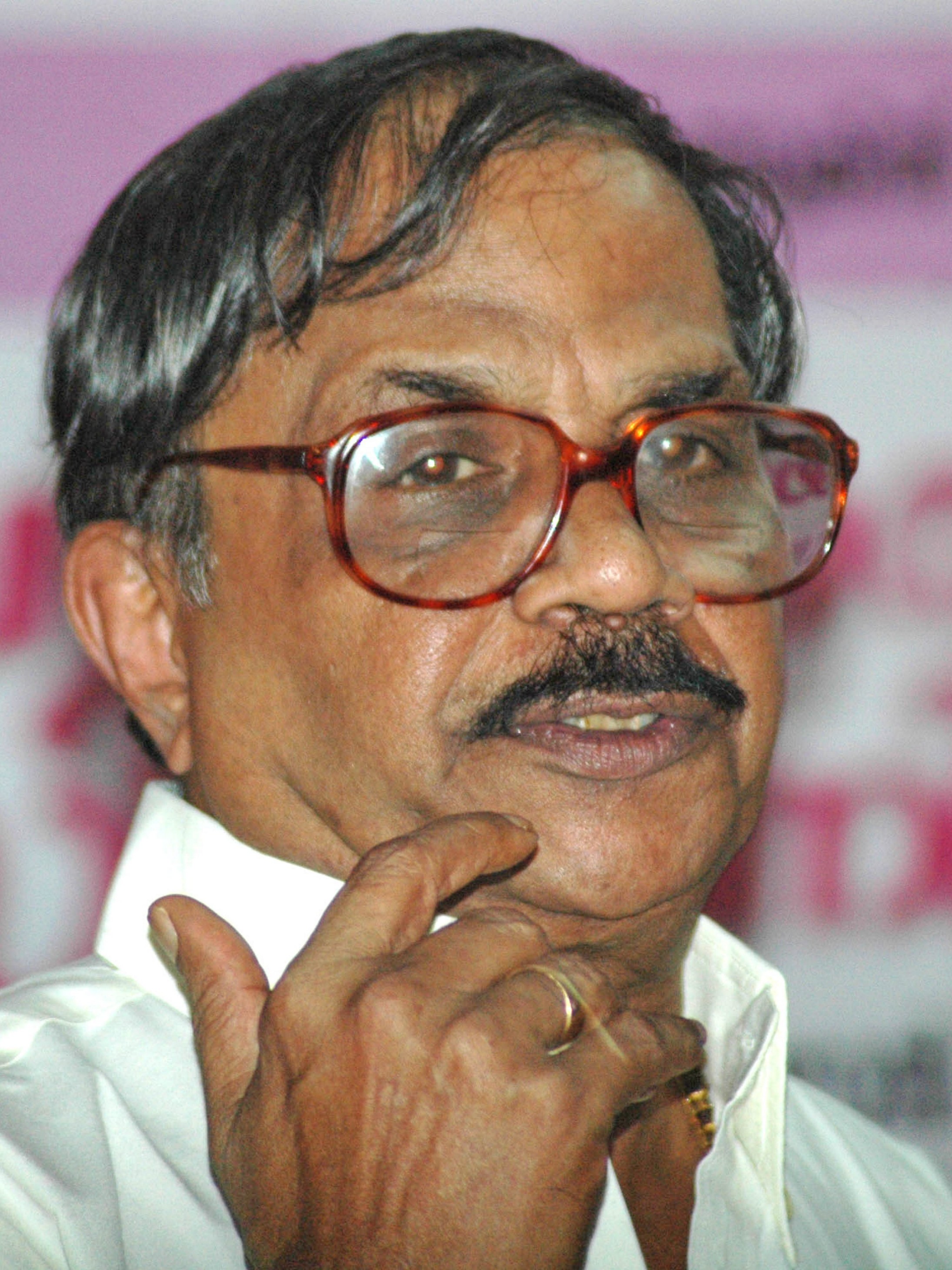One of the most respected figures in Malayalam literature and cinema, Madath Thekkepat Vasudevan Nair, or M T Vasudevan Nair, passed away at a hospital in Kozhikode, Kerala. He was admitted to the hospital, where he was undergoing treatment for heart failure.