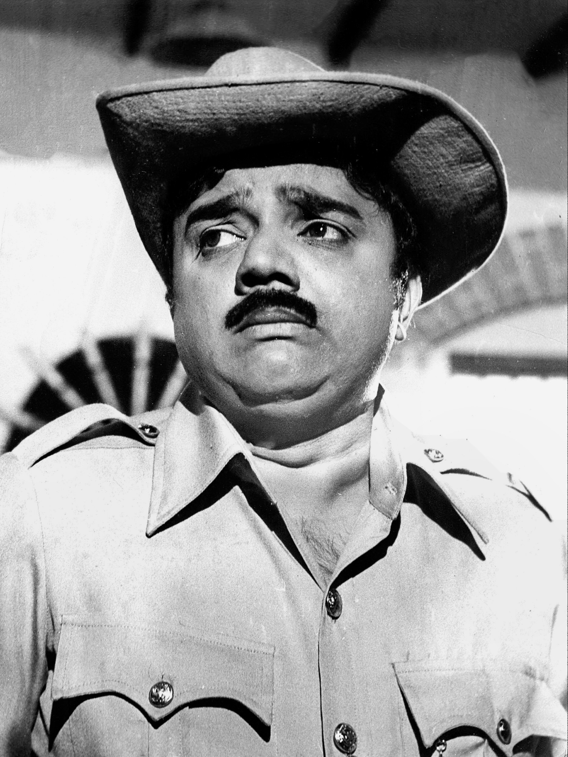 Dwarakish, a celebrated name in Kannada cinema as an actor, producer, and director, died at his Electronics City residence in Bengaluru. The 81-year-old succumbed to a heart attack while asleep, his family revealed.