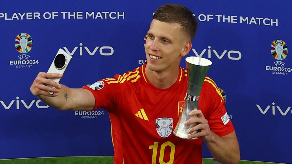 FC Barcelona's Dani Olmo.