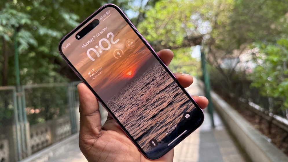 Apple iPhone 16.