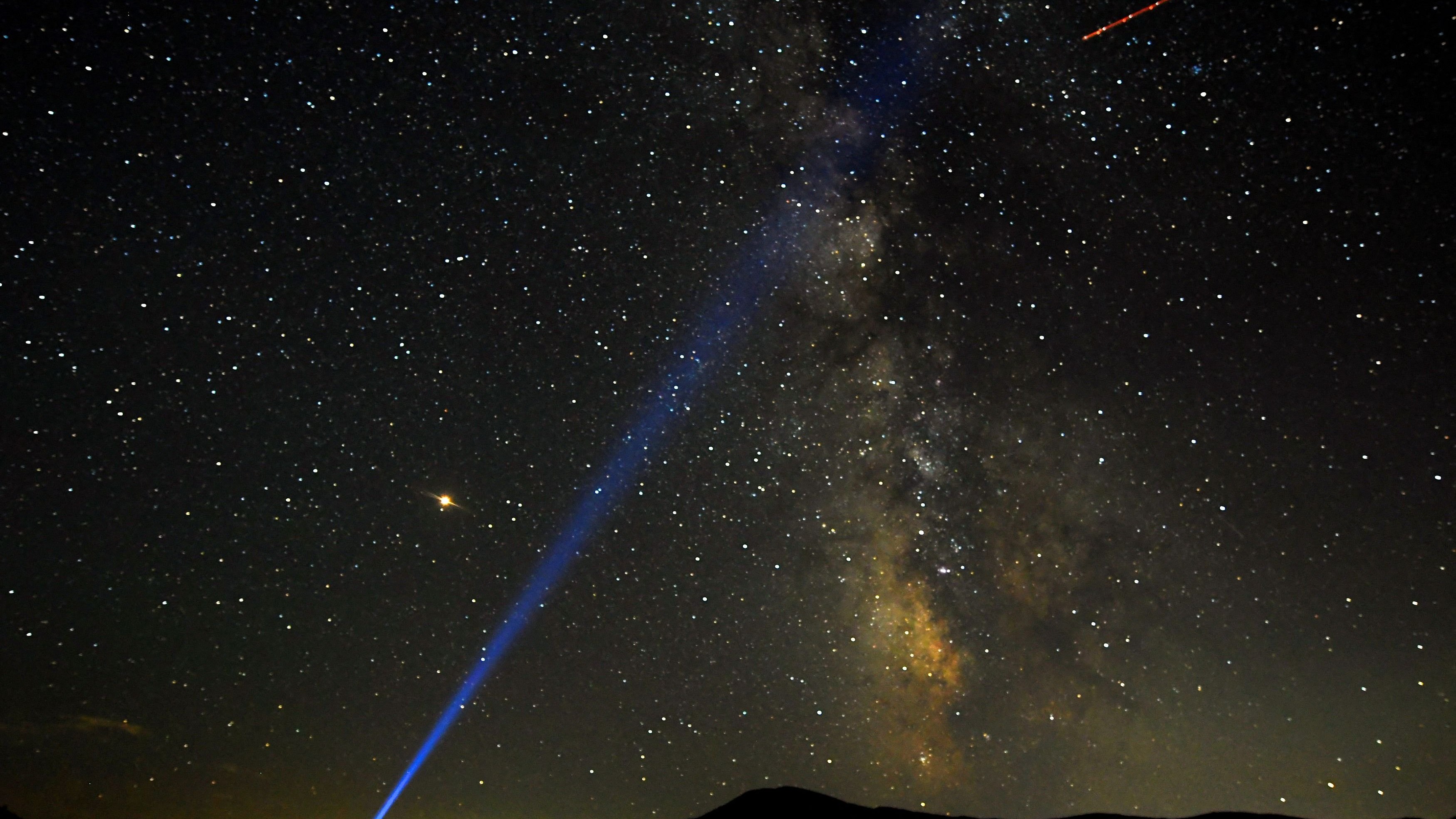 Watch the first meteor shower of 2025 reach its peak