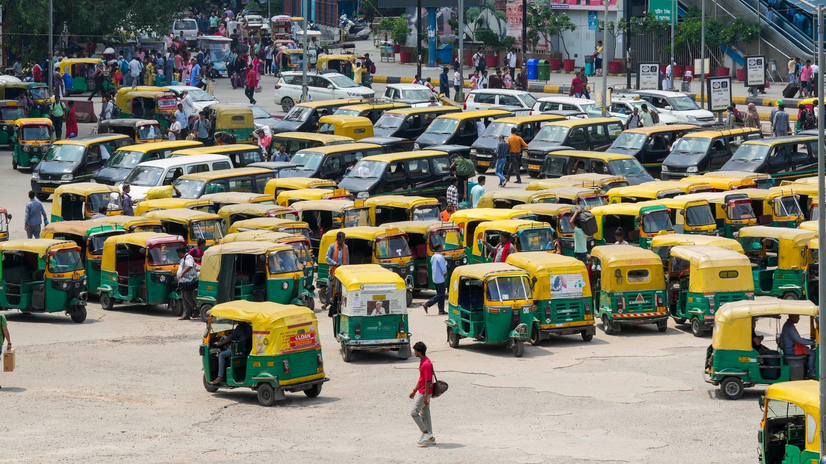 More than 2,000 autos fined in Mumbai for violations during two-day drive