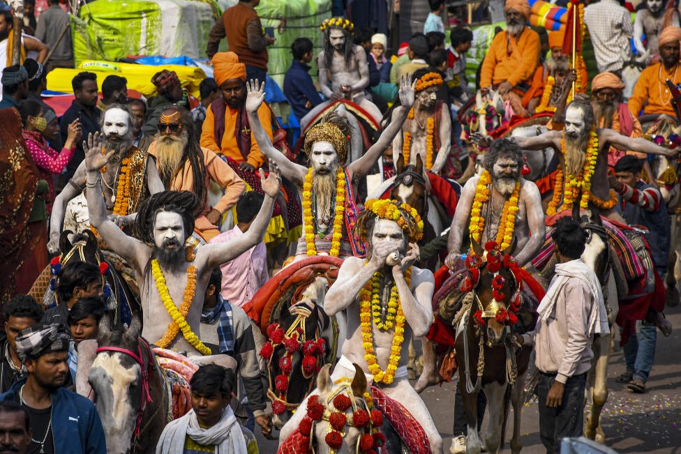 'Sadhus' take part in the 'Chavni Pravesh', the royal entry procession for Maha Kumbh Mela 2025, towards Sangam in Prayagraj, Uttar Pradesh, Thursday, Jan. 9, 2025.
