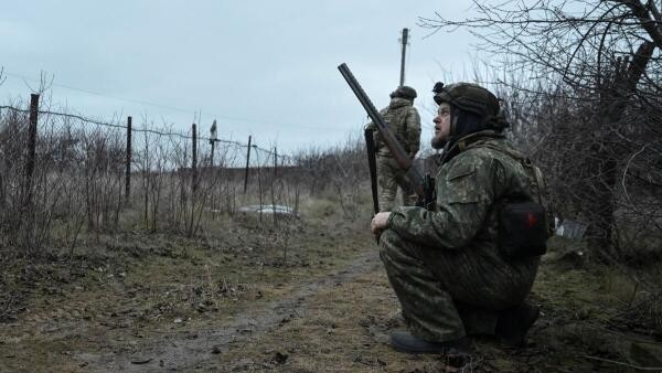Thousands without power after Russian strike on Ukraine's Kherson, officials say