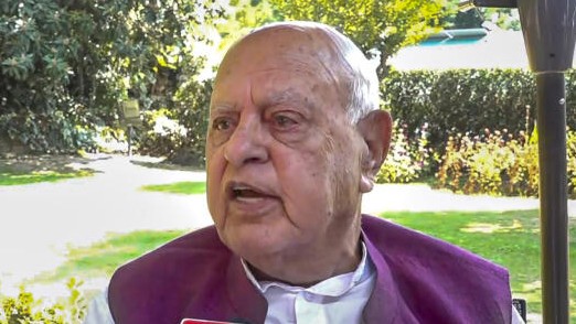 Farooq Abdullah's convoy car crash: Head constable part of security team injured