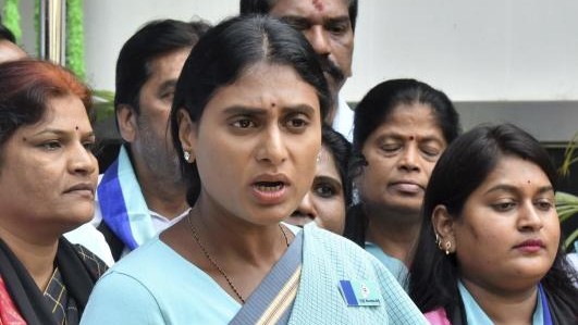 Police foil Andhra Congress chief Sharmila's hunger strike over steel plant job cuts