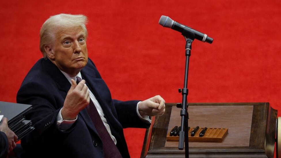 <div class="paragraphs"><p></p></div>