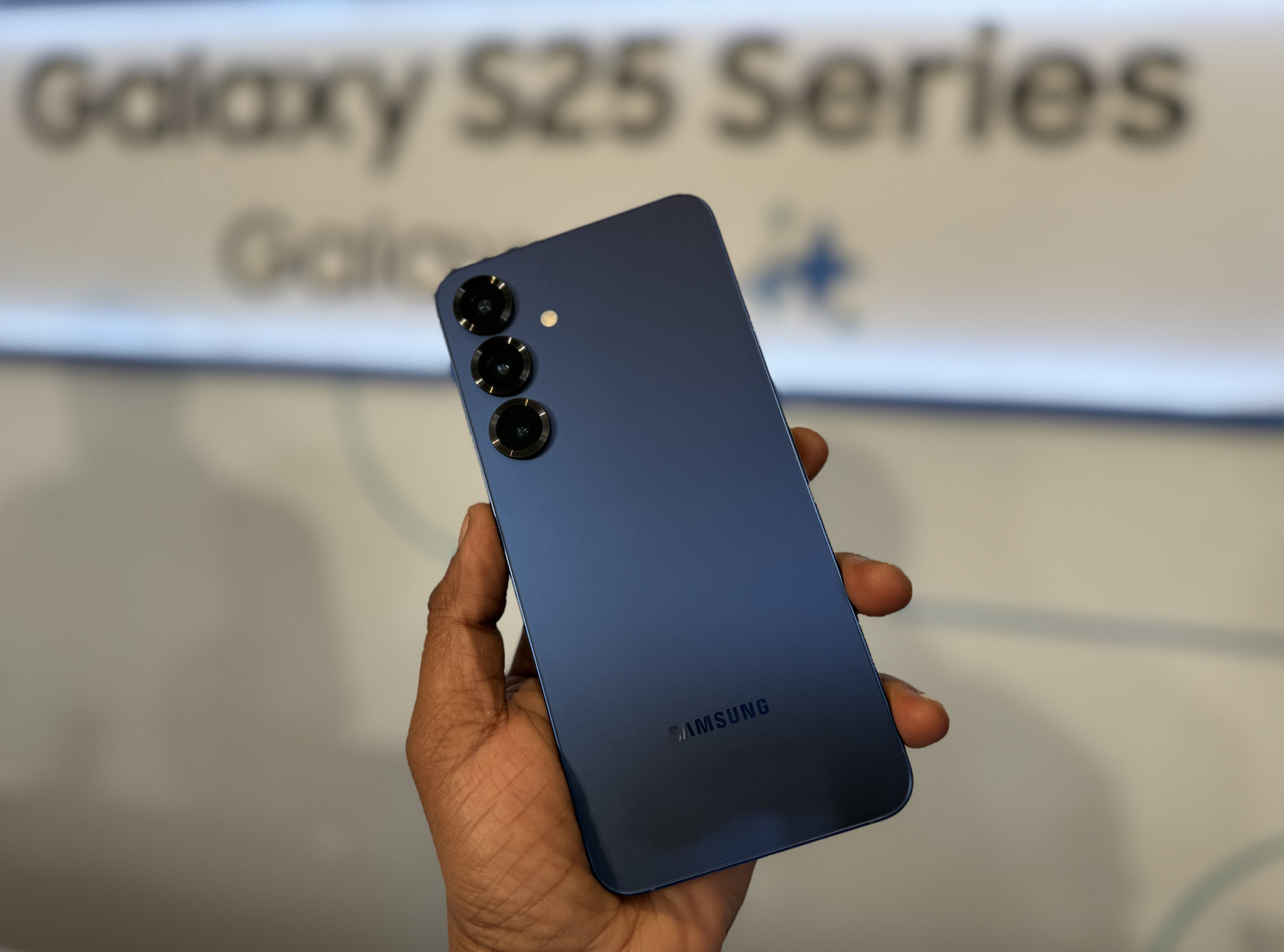 Samsung Galaxy S25 Plus.