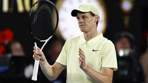 Sublime Sinner demolishes De Minaur, surges into Australian Open semis