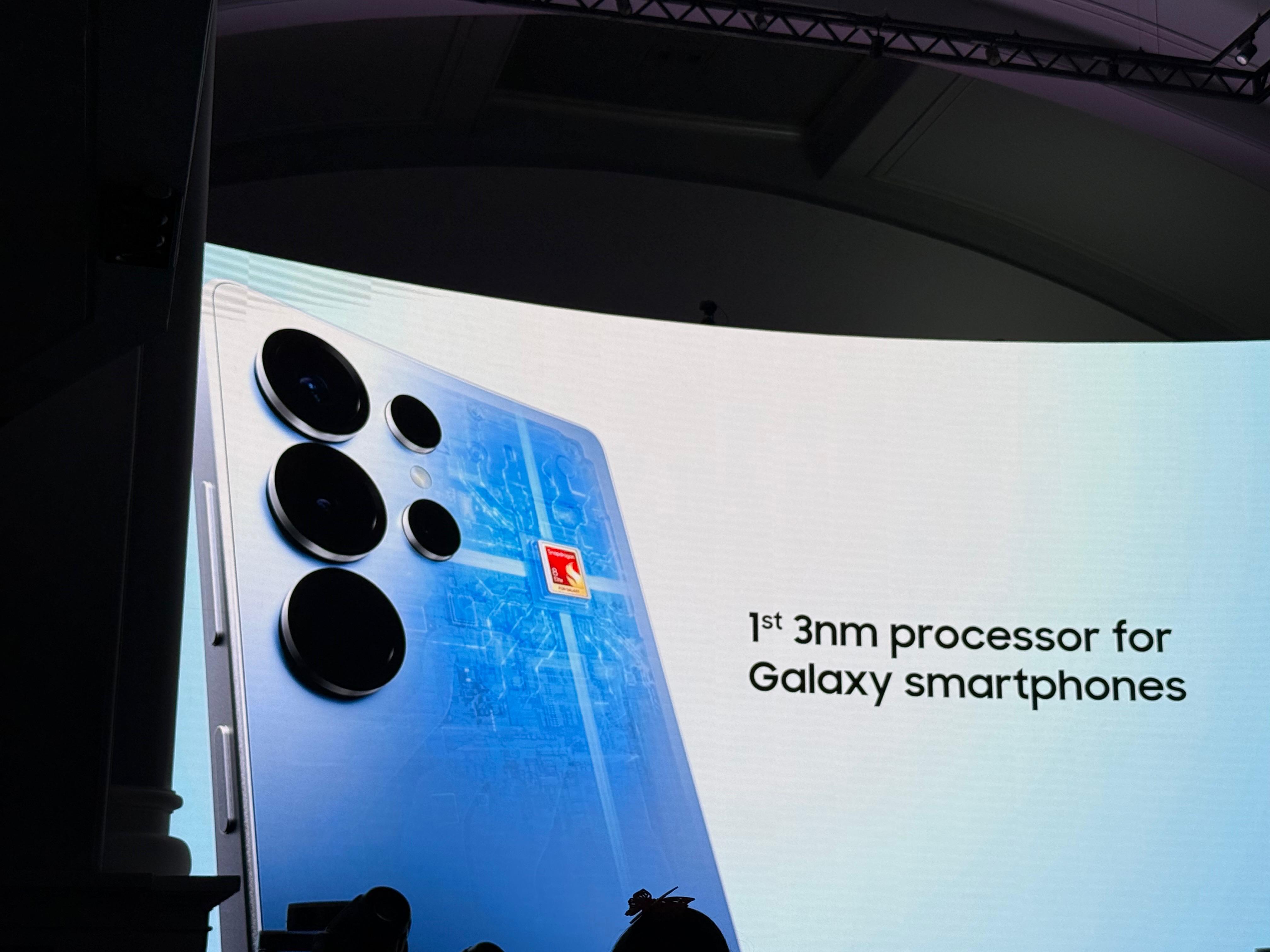 Samsung Galaxy S25 Ultra comes with 3nm class Qualcomm Snapdragon 8 Elite for Galaxy chipset.