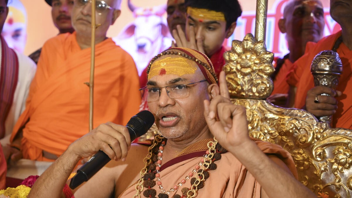 For first time, three Shankaracharyas unite at Maha Kumbh, issue joint 'Dharmadesh'
