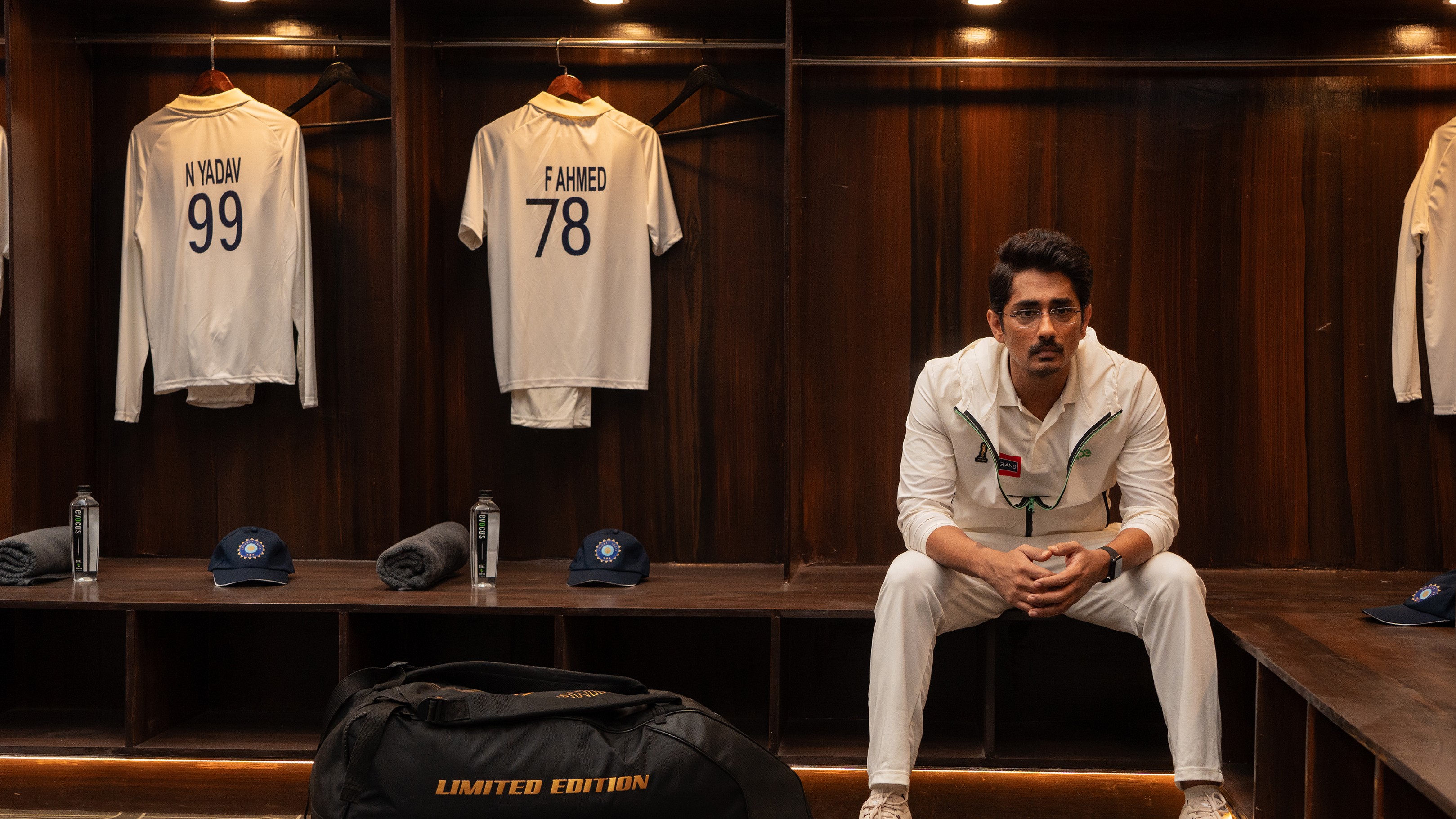 Test: The lives of three people converge during a historic cricket match, ultimately forcing them to make life-altering decisions.