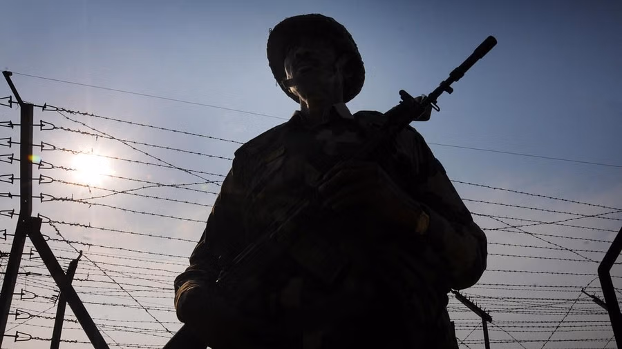 Pak Ranger apprehended by BSF from international border in Rajasthan