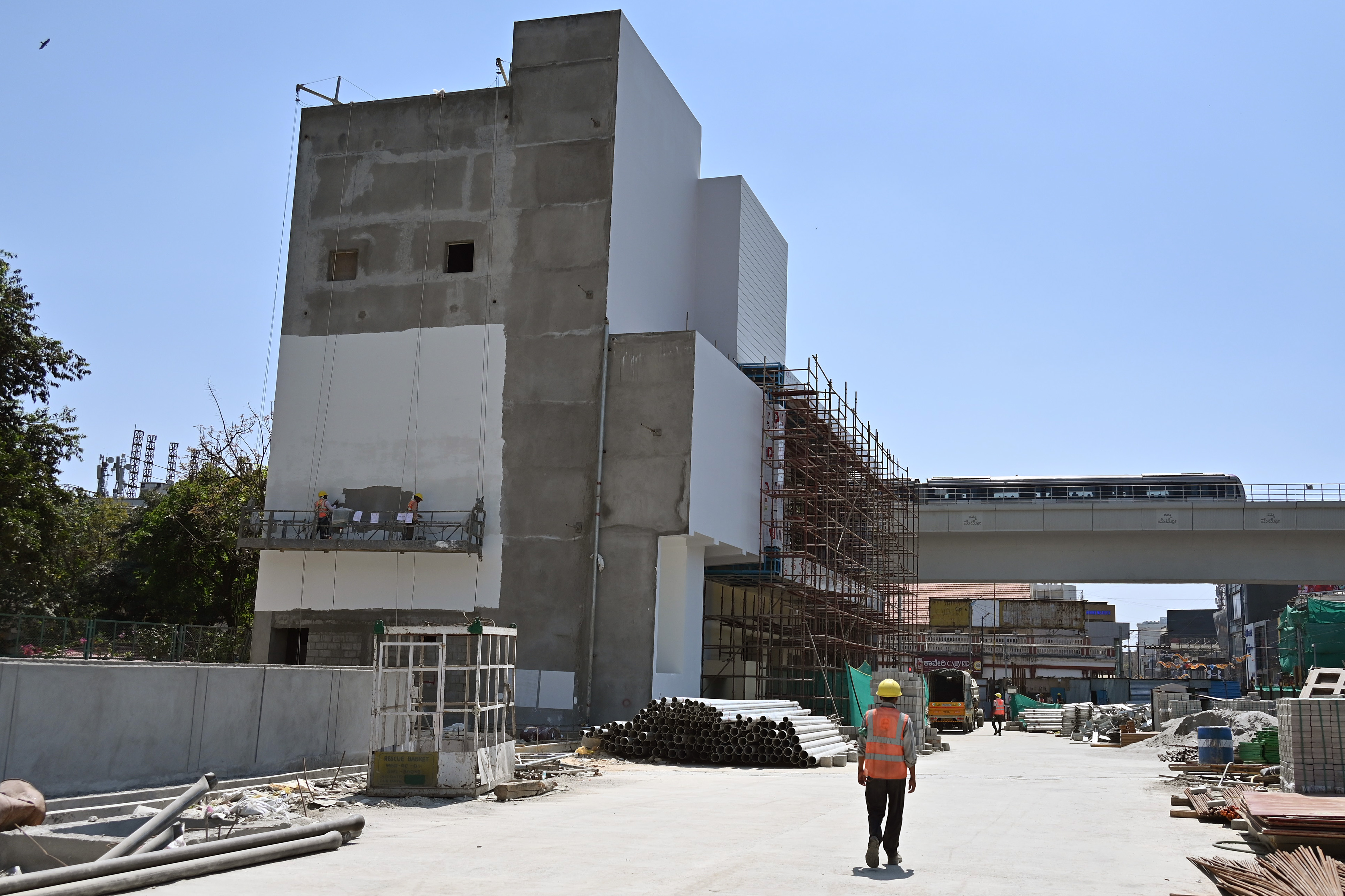 Entrance B of the MG Road underground metro station on the Pink Line. DH PHOTO/PUSHKAR V