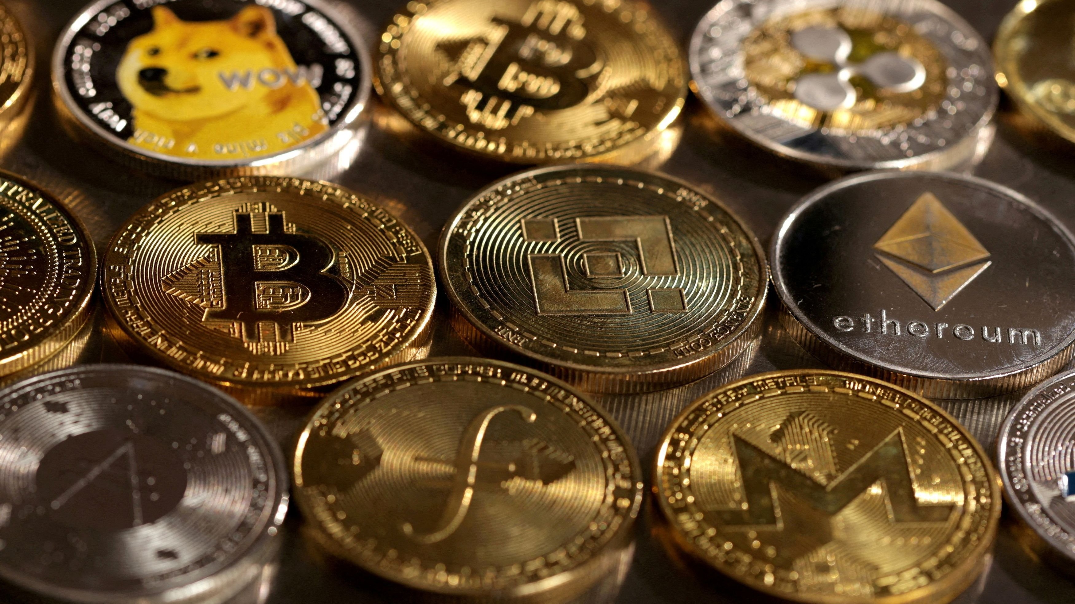 Volatility continues to haunt crypto markets, despite Trump: Report