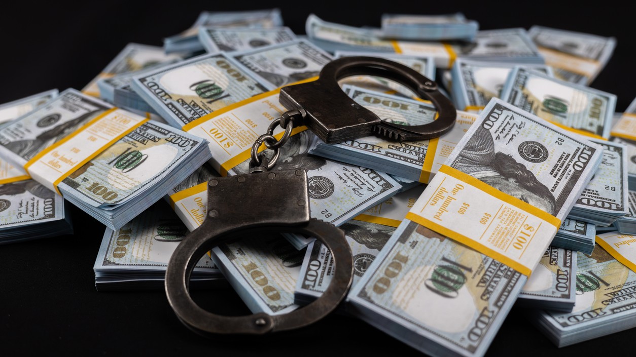 5 ex-officers of UP Rajkiya Nirman Nigam booked for embezzling Rs 130 crore