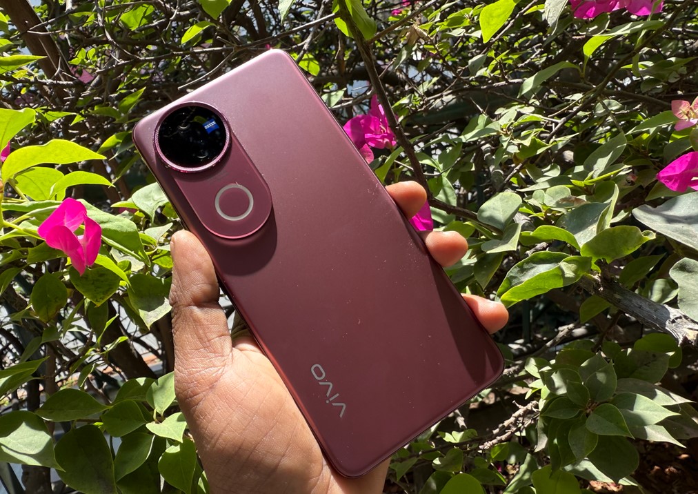 Vivo V50 series.