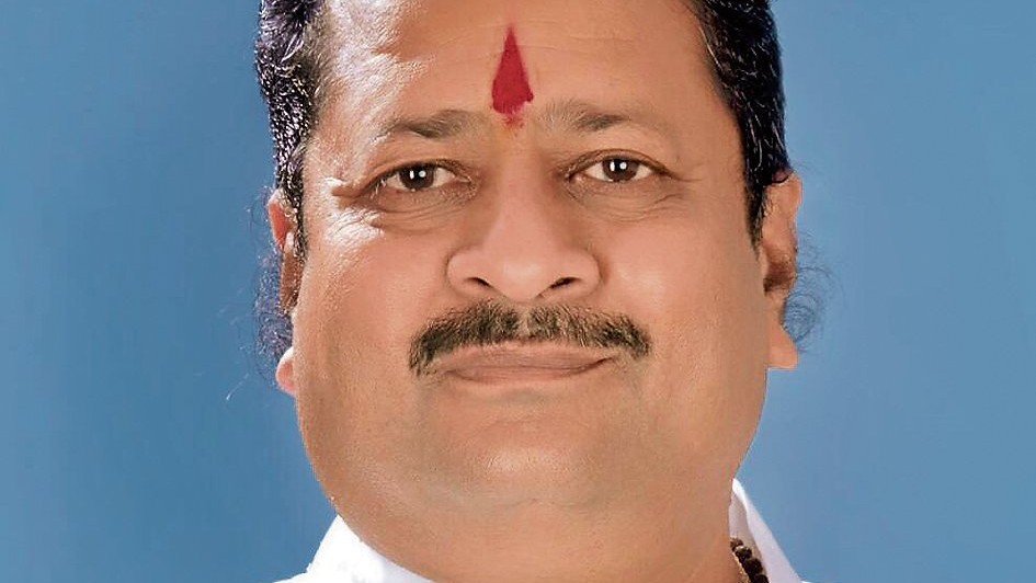 Yediyurappa not a Lingayat, says Yatnal   