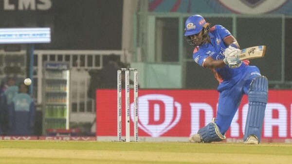 Matthews, Kerr power MI to six-wicket win; UPW playoff hopes all but over